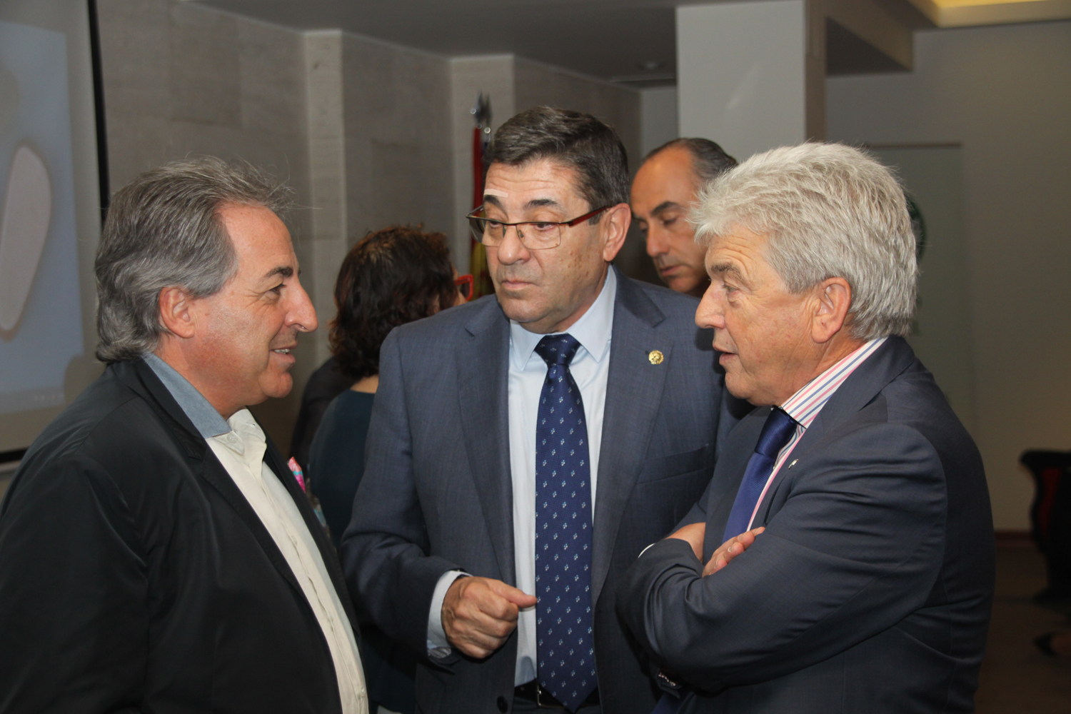 Josep A. Gómez Muro (Barcelona), Jesús García (Zaragoza) y Julián Somalo (La Rioja).