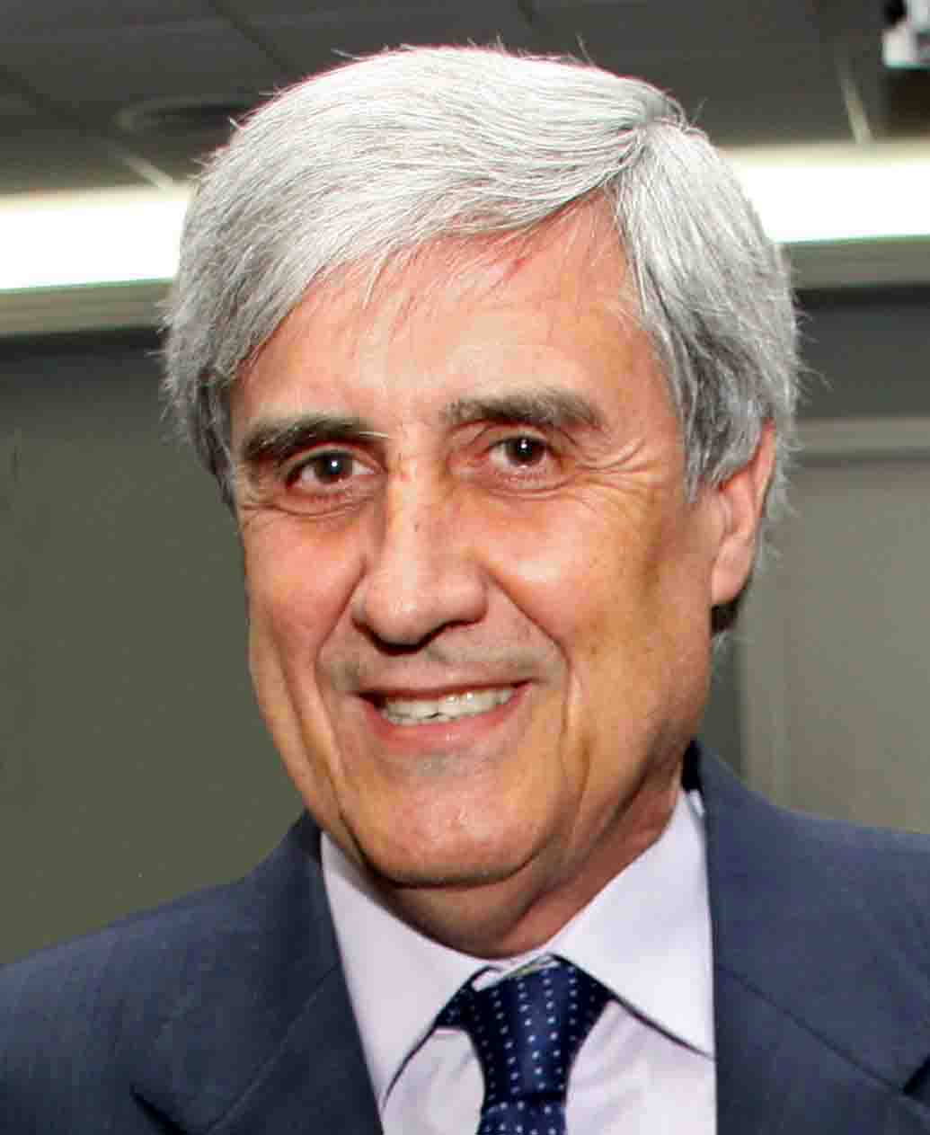 El doctor Badiola ingresa en la Real Academia de Ciencias Veterinarias de España