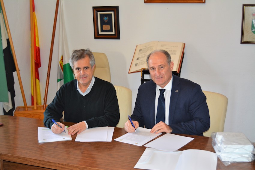 Convenio de colaboración con el Ayuntamiento de Valverde de Leganés  para la creación y desarrollo del registro municipal de animales de compañía