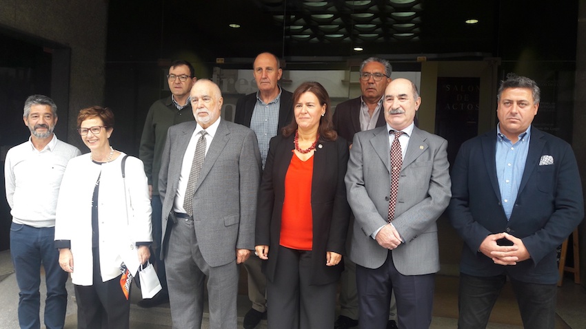 Los veterinarios lucenses homenajean a los colegiados jubilados
