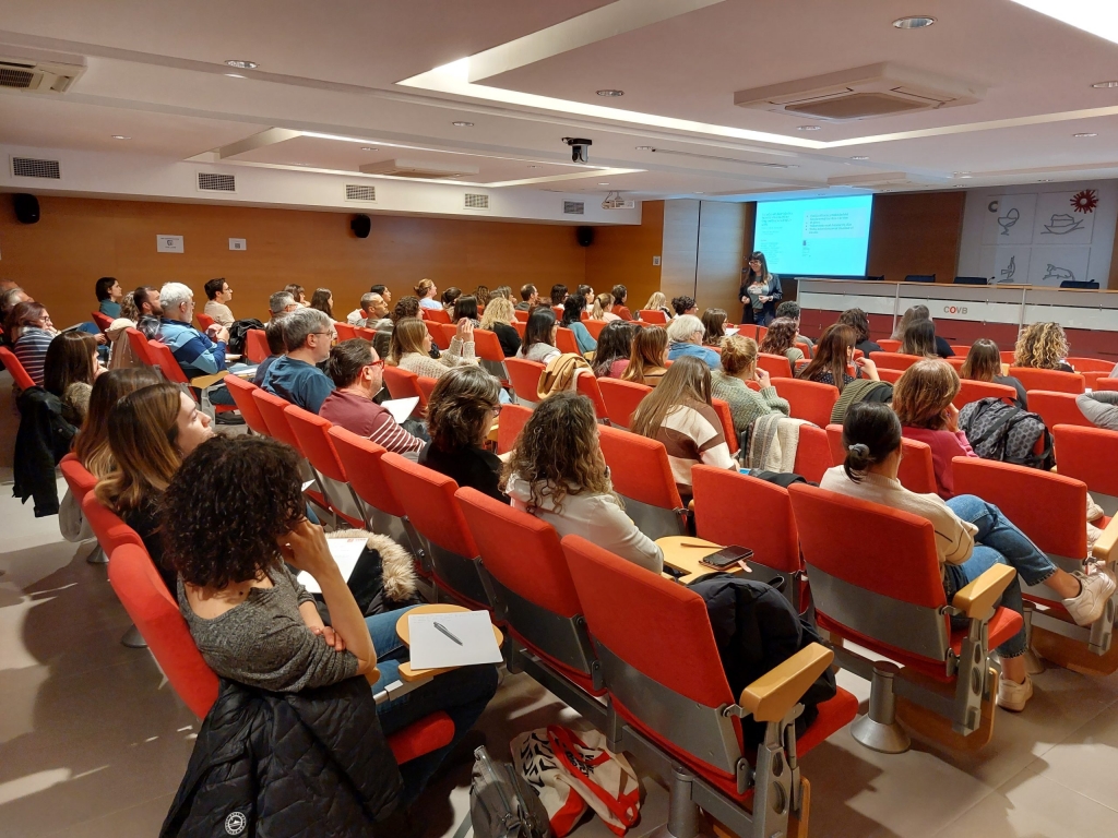 La asamblea del Colegio de Barcelona aprueba la creación del Comité Científico y la modificación del Comité de Clínicas