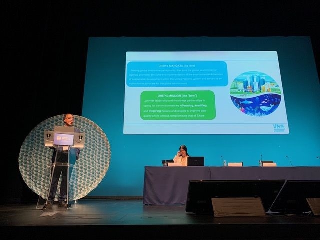 Abdelkader Bensada, del Programa de Naciones Unidas para el Medio Ambiente, durante su ponencia magistral