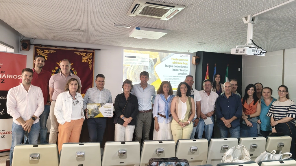 Expertos nacionales analizan en el Colegio de C&aacute;diz la situaci&oacute;n de la peste porcina africana en un encuentro t&eacute;cnico