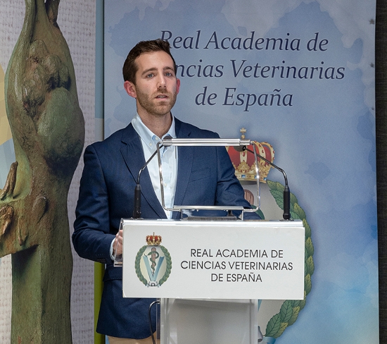 Colvema premia un trabajo de investigación pionero en Europa sobre la circulación de Leishmania infantum en primates no humanos en cautividad