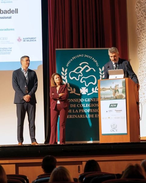 La profesi&oacute;n veterinaria insiste en la necesidad de reforzar la bioseguridad en las explotaciones y la prevenci&oacute;n frente a enfermedades emergentes