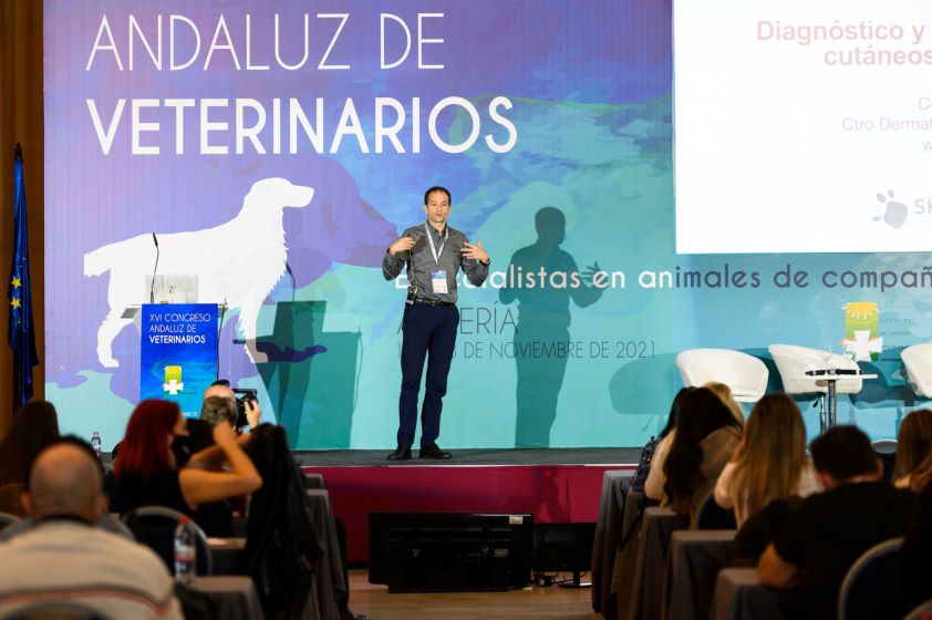 El XVI Congreso Andaluz de Veterinarios Especialistas en Animales de Compañía congregó a cerca de 500 asistentes