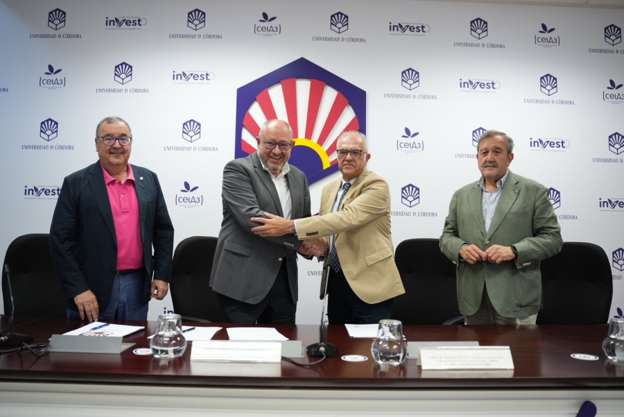 La Universidad de Córdoba y el Consejo Andaluz suscriben dos convenios específicos de colaboración para la organización de dos microcredenciales universitarias