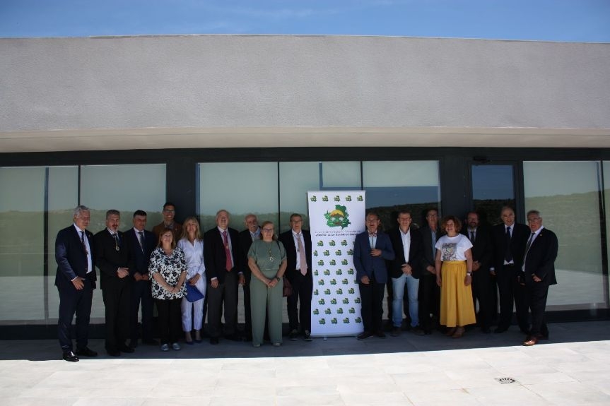 Los veterinarios de Castilla-La Mancha tratan diversos aspectos de la profesión relacionados con la salud pública y el bienestar animal 
