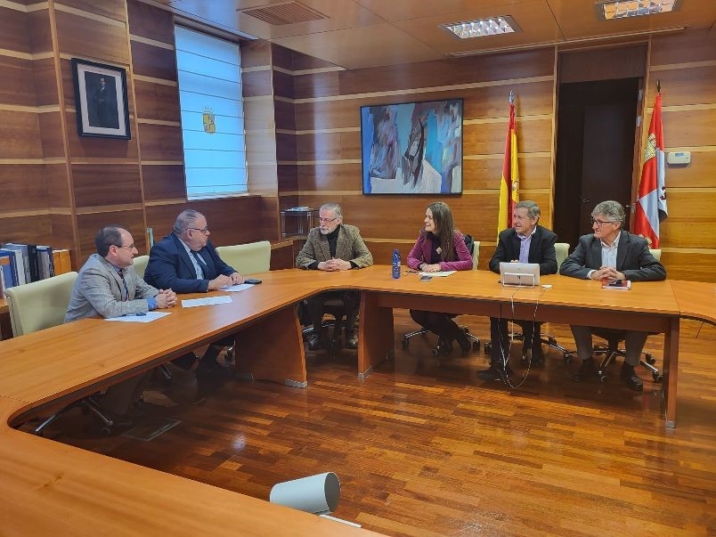 Los veterinarios de Castilla y León reclaman a Sanidad participación en la futura Ley de Salud Pública y más peso de la sanidad preventiva 