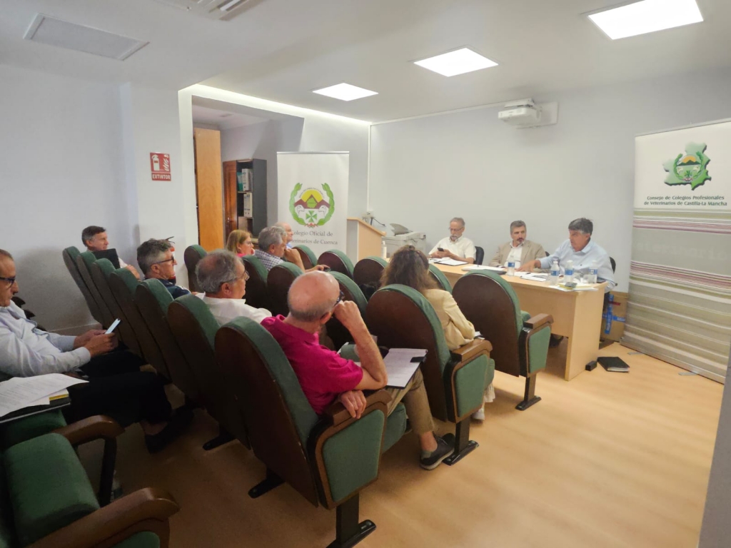 Veterinarios de las dos Castillas piden uniformar el funcionamiento del sistema nacional de identificación de los animales de compañía