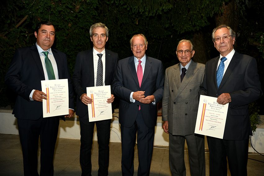 Un doctor en Biología y un insigne veterinario ganan el Premio Literario Taurino Internacional Doctor Zumel