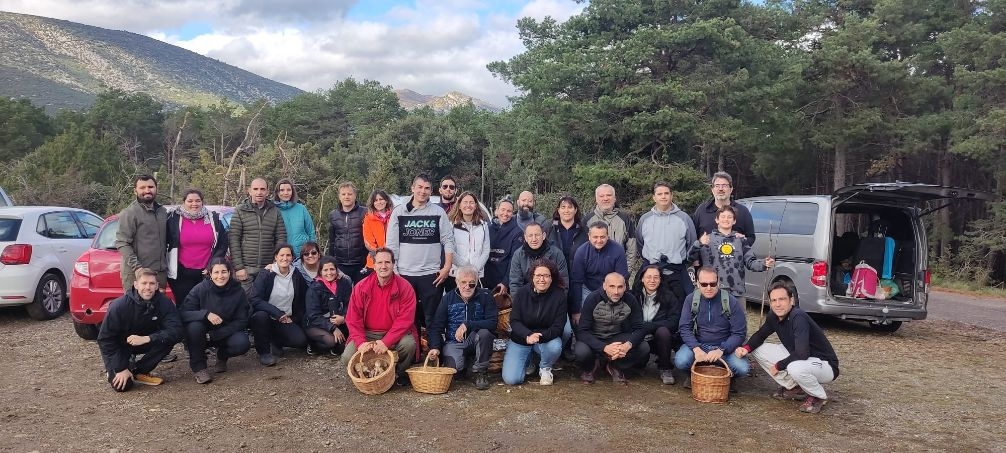 Colegiados de Huesca y familiares disfrutaron de la excursión micológica por la Sierra de Guara