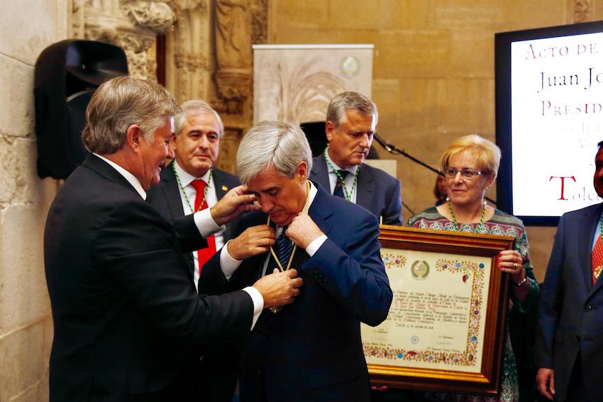 El Colegio de Veterinarios de Toledo nombra Presidente de Honor al profesor Juan José Badiola Díez