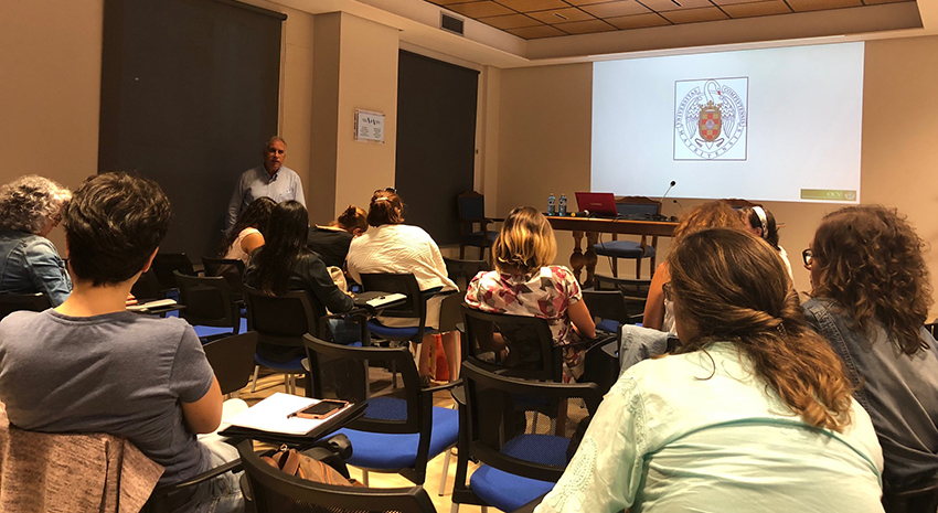 Arturo Anadón  impartió en la sede colegial el Curso sobre “Uso de antimicrobianos en animales"