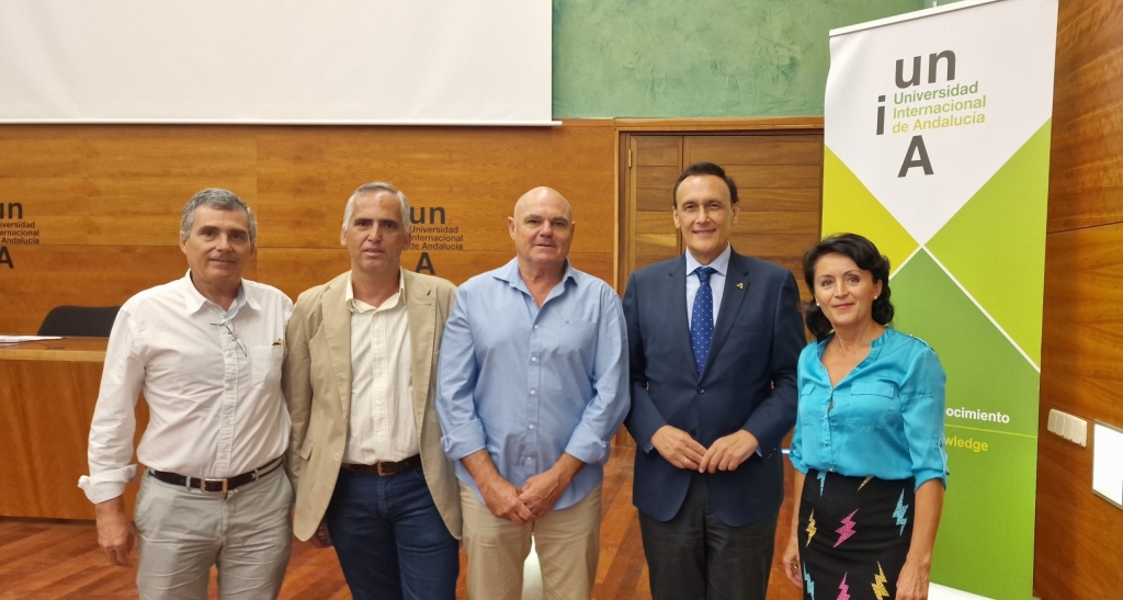 La Universidad Internacional de Andalucía programa en Jaén tres cursos relacionados con la veterinaria 