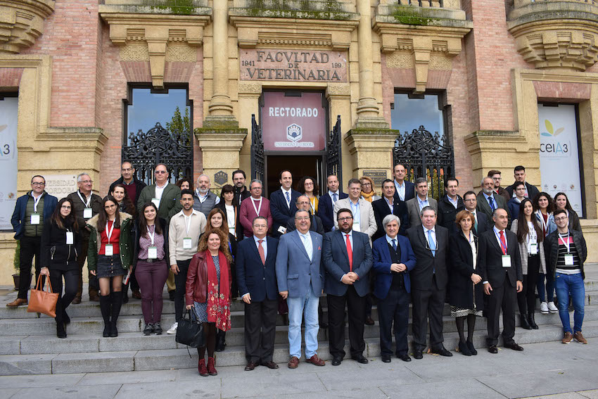 Juan José Badiola participó en el acto de apertura de la  Jornada sobre Auxiliar Oficial de Inspección Veterinaria celebrada en Córdoba