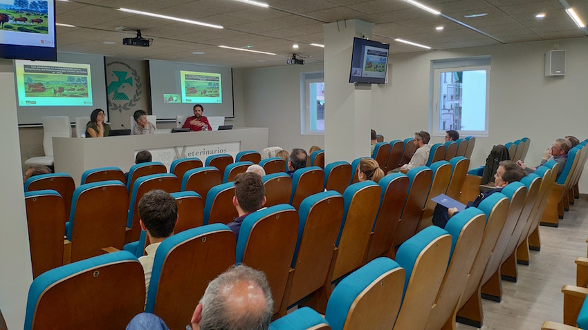 Celebrada una Jornada sobre Mejora de los pastizales, la gestión ganadera y ambiental mediante el Manejo Holístico