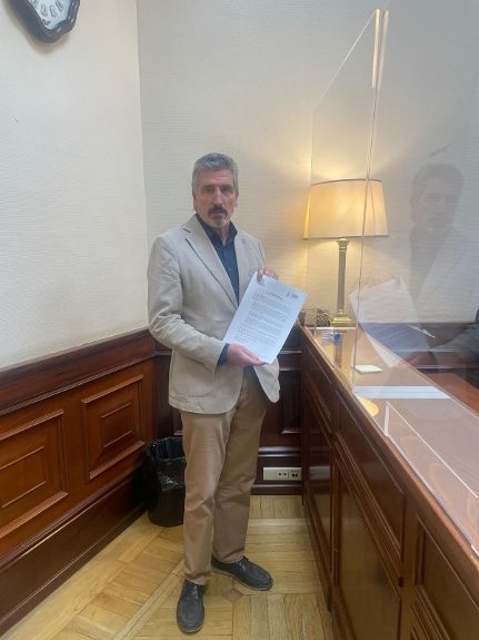La OCV presenta en el Congreso una Iniciativa Legislativa Popular para agilizar la atención sanitaria integral a sus pacientes 