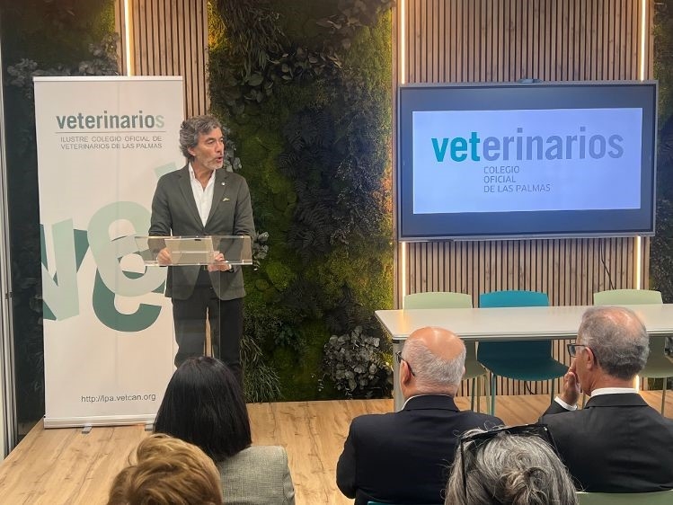 Inaugurada la nueva sede del Colegio de Las Palmas con una amplia presencia institucional