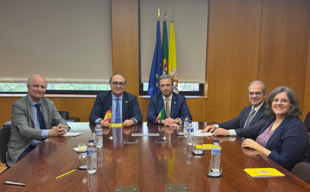 Los veterinarios de Portugal apoyan las reivindicaciones de sus homólogos españoles sobre medicamento e IVA