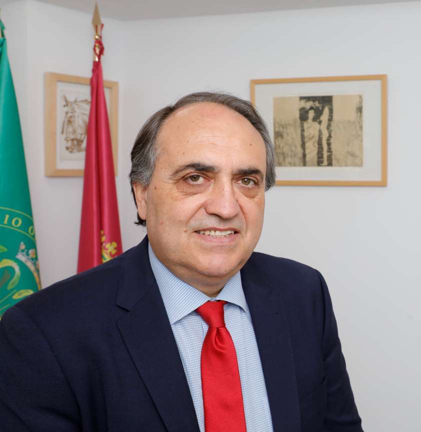 El presidente de la OCV lamenta ante el ministro de Sanidad la ausencia de veterinarios en el consejo asesor sobre coronavirus