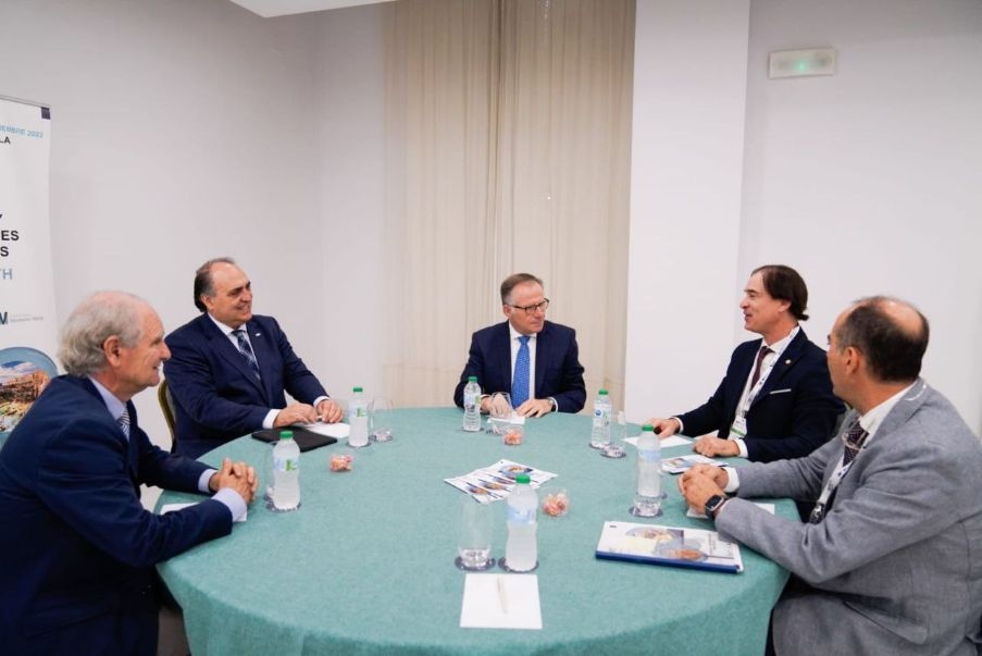  Rufino Rivero, Luis Alberto Calvo, Eduardo de Castro, Juan Antonio de Luque y Rafael Serrano, en el encuentro.