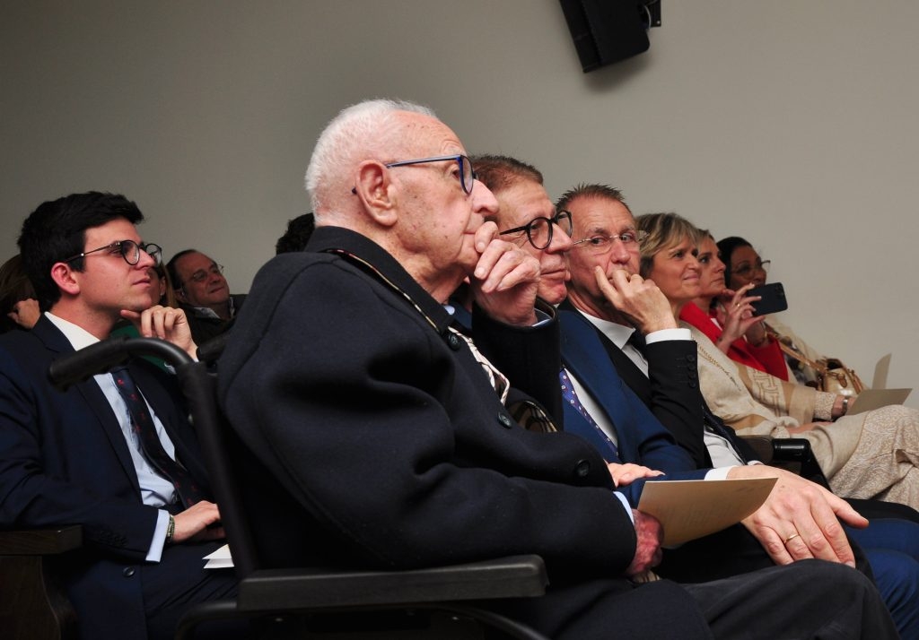 Entrañable homenaje del Colegio de Málaga al veterinario Rafael Rivas con motivo de sus 100 años de vida