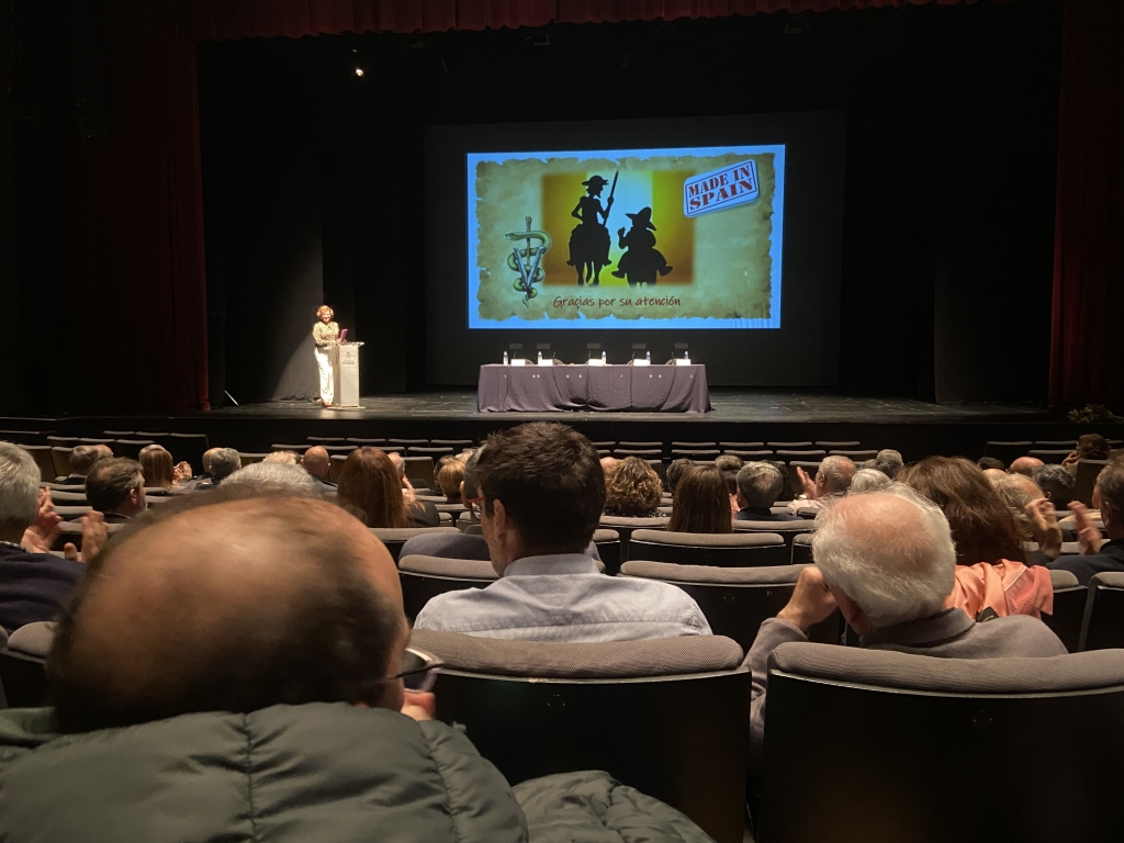 El acto conmemorativo del centenario del Colegio de Ourense incluyó un repaso al concepto Una Sola Salud a través del Quijote