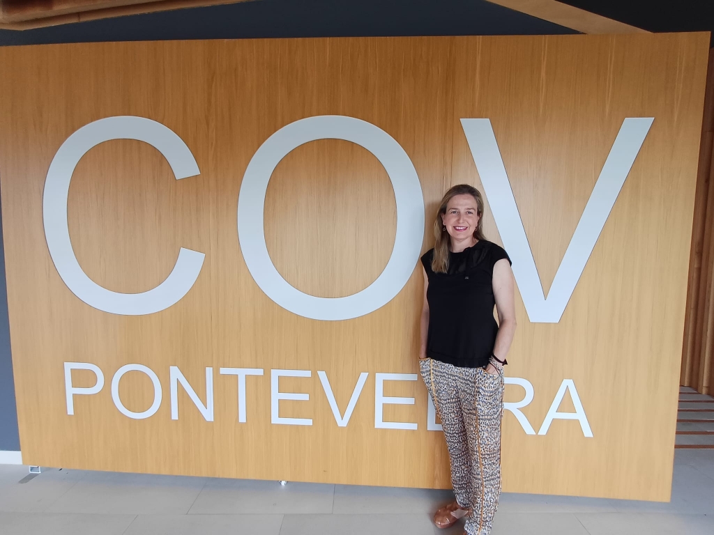 María Magariños lidera la nueva junta directiva del Colegio de Pontevedra, que tomó posesión en un acto celebrado en Sanxenxo