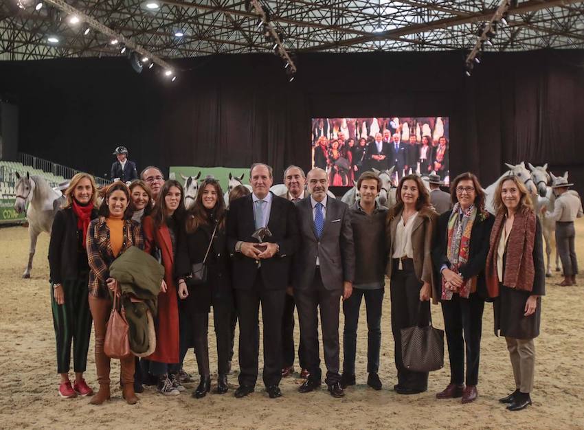 Fernando Caballos Rufino, vicepresidente del Colegio de Sevilla, distinguido con el SICAB de Oro