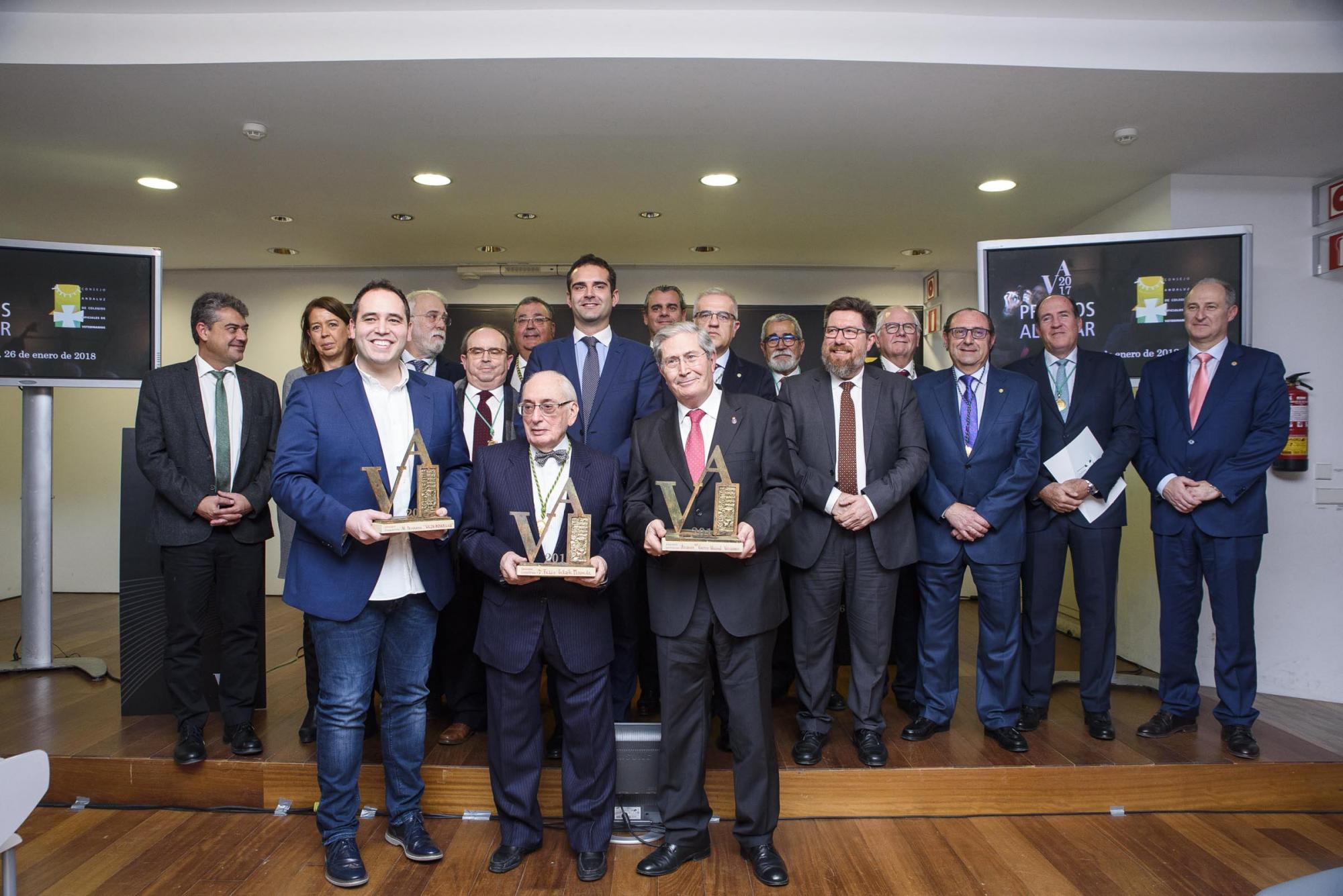 El presidente del Consejo Andaluz reivindica el papel de los veterinarios como garantes del bienestar animal