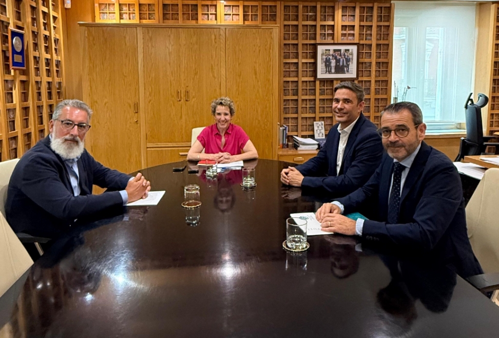 La OCV avanza con Interior en nuevas medidas de protecci&oacute;n frente a las agresiones a veterinarios
