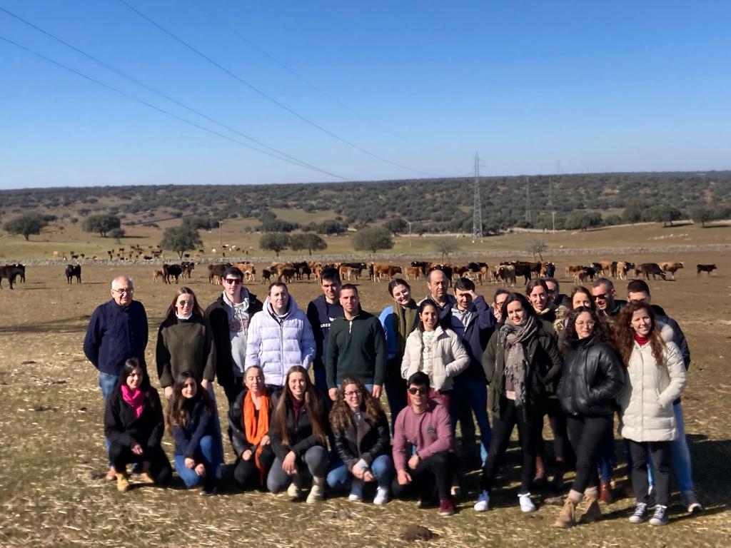 Los colegios de Salamanca y Valladolid acogieron una nueva edición del curso de especialización veterinaria en espectáculos taurinos