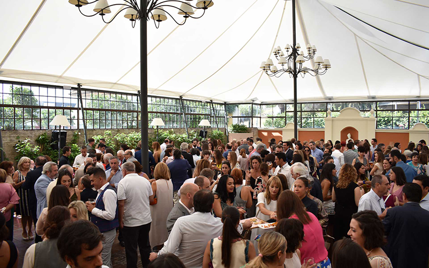 Más de 300 colegiados sevillanos acudieron a los actos de celebración de la festividad de los veterinarios