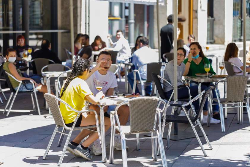 Hosteleros y veterinarios de Málaga impulsan una campaña sobre las condiciones sanitarias de bares y restaurantes 