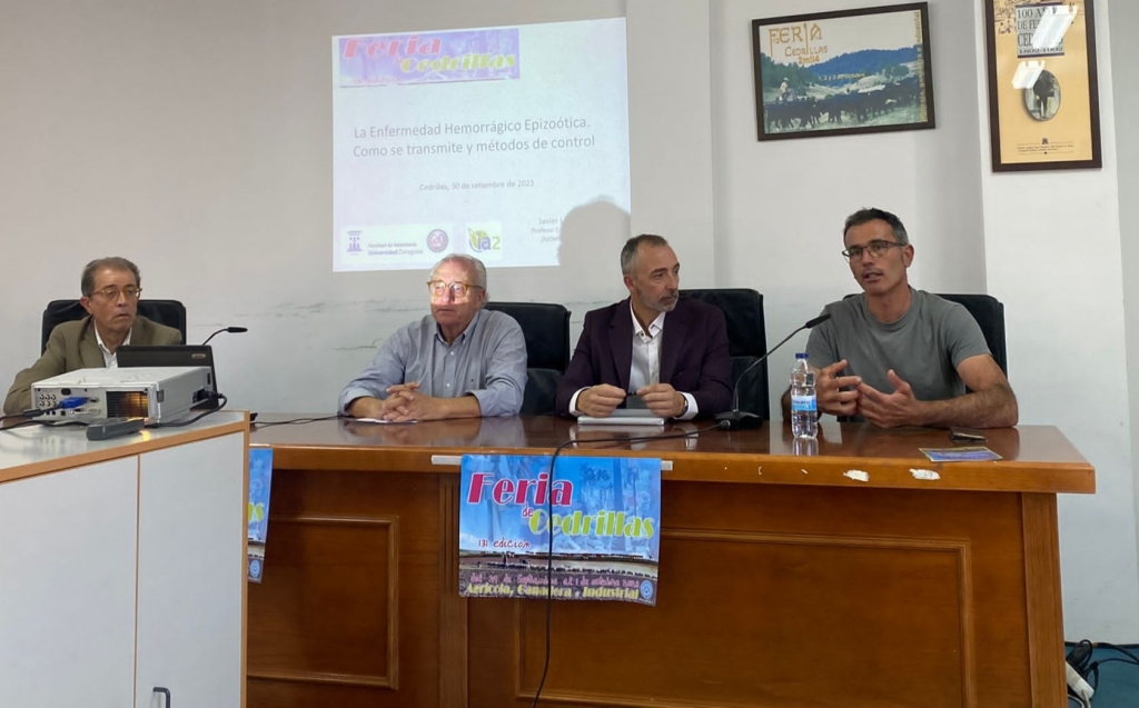 El Colegio de Veterinarios de Teruel, presente en la Feria Ganadera de Cedrillas celebrada el pasado fin de semana