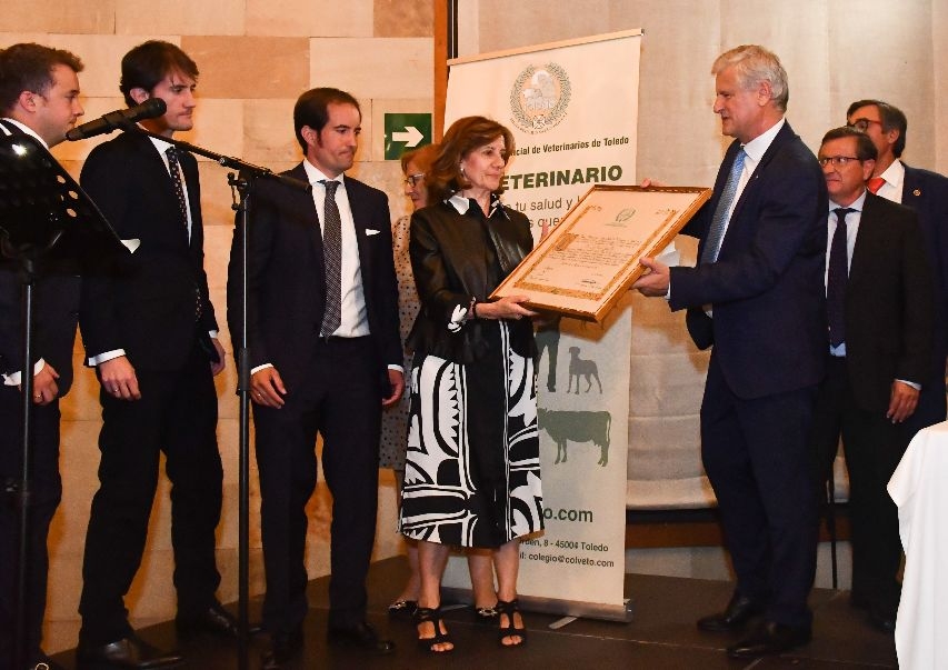 Veterinarios de Toledo evocan la figura de Luis Alberto García Alía en la celebración de San Francisco