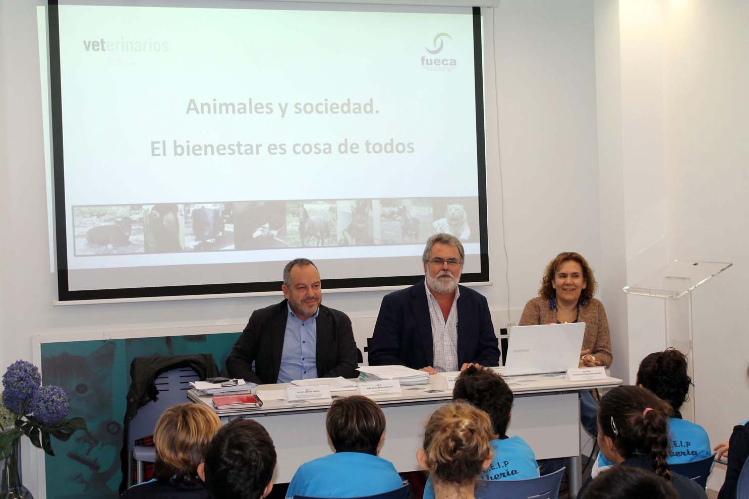 Clausura de la campaña “Animales y sociedad”, en la que participaron 35 veterinarios
