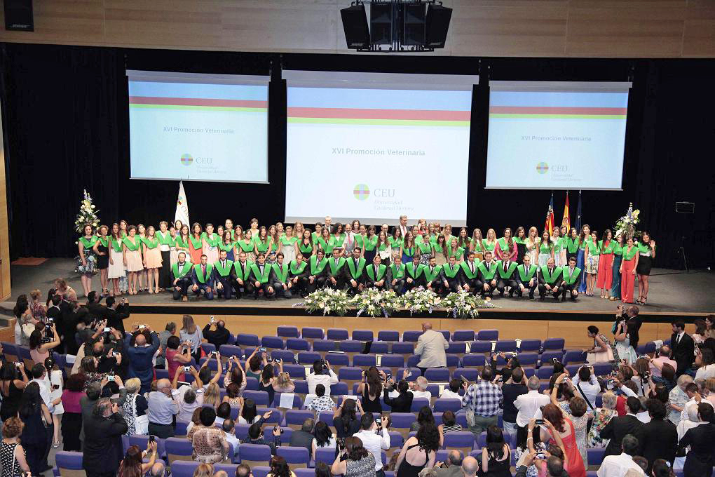 Se gradúa la XVI promoción de veterinarios de la CEU Cardenal Herrera