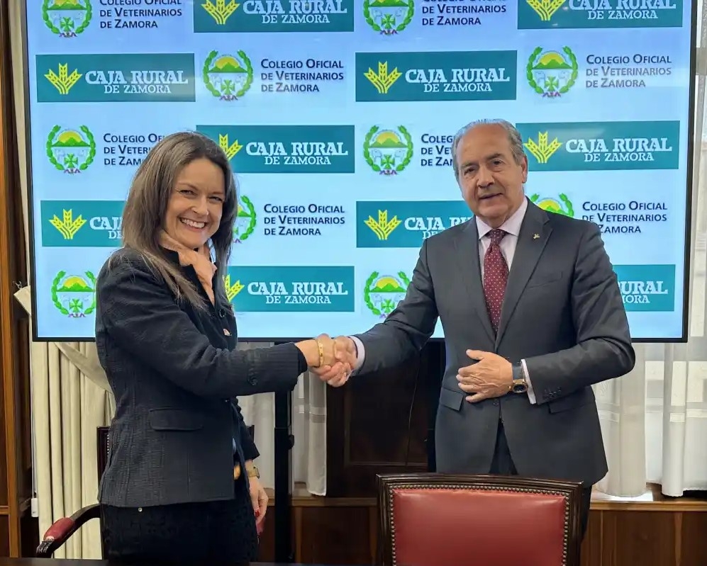 Elena Laguno y Cipriano García suscribieron el acuerdo