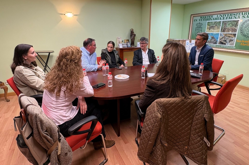 La OCV y los veterinarios de Zamora analizan la situaci&oacute;n generada por la escasez de profesionales en el medio rural