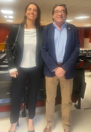 El Colegio de Zaragoza, presente en la toma de posesión de la nueva decana de la Facultad de Veterinaria, Cristina Acín