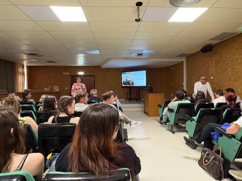 El Internado del Servicio Cl&iacute;nico de Rumiantes (SCRUM) de la Facultad de Veterinaria de Zaragoza clausura su curso acad&eacute;mico